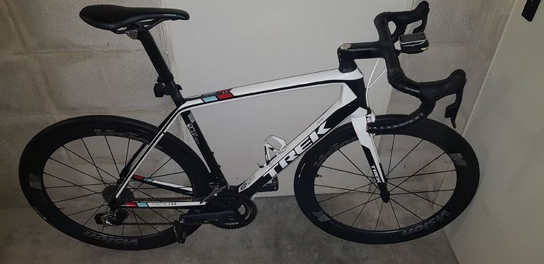 Used Trek Madone SRAM Red eTap 2017 Road & Gravel, Weiß — image 10 of 16