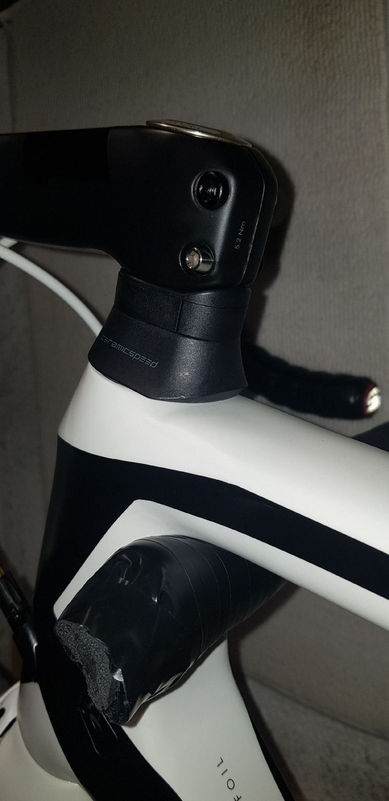 Used Trek Madone SRAM Red eTap 2017 Road & Gravel, Weiß — image 12 of 16