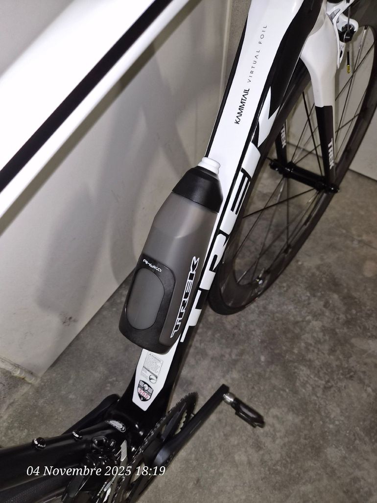 Used Trek Madone SRAM Red eTap 2017 Road & Gravel, Weiß — image 3 of 16