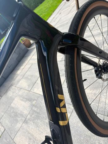 Used Liv Devote Advanced Pro 2024 2024 Road & Gravel, Schwarz — image 7 of 24