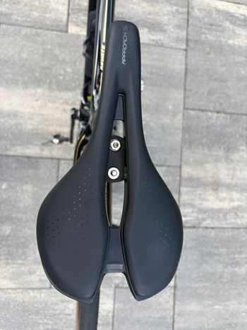 Used Liv Devote Advanced Pro 2024 2024 Road & Gravel, Schwarz — image 24 of 24