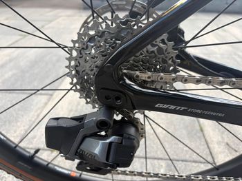 Used Liv Devote Advanced Pro 2024 2024 Road & Gravel, Schwarz — image 17 of 24