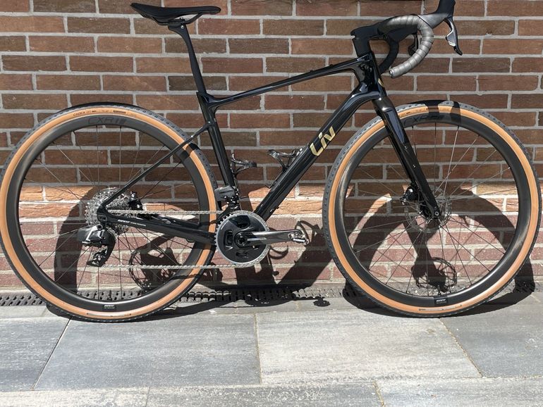 Used Liv Devote Advanced Pro 2024 2024 Road & Gravel, Schwarz — image 2 of 24
