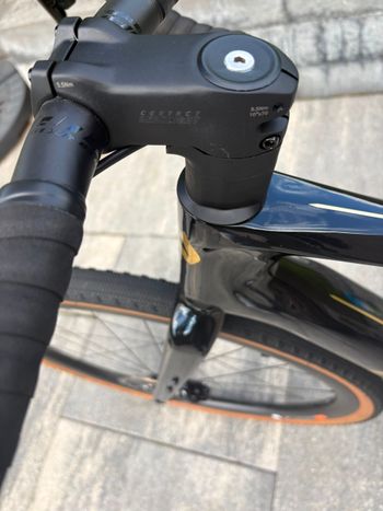 Used Liv Devote Advanced Pro 2024 2024 Road & Gravel, Schwarz — image 6 of 24