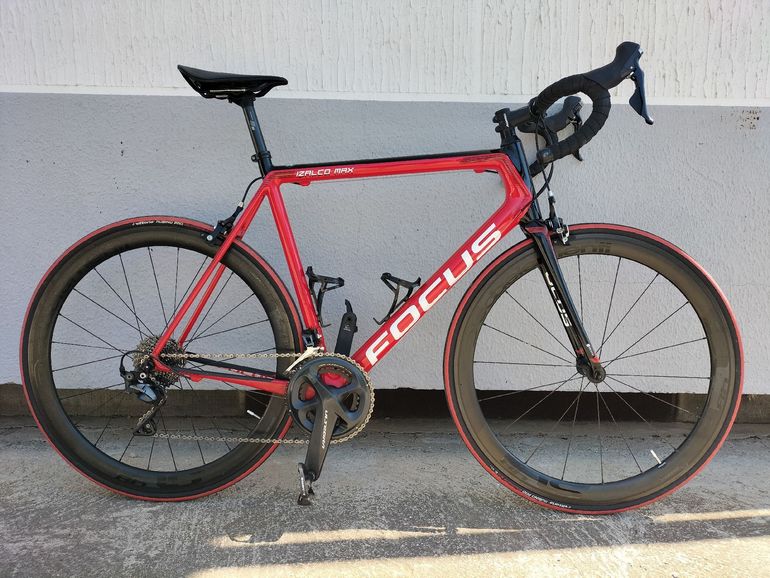 Used Focus IZALCO MAX Ultegra 2018 2018 Road & Gravel, Red — image 1 of 5