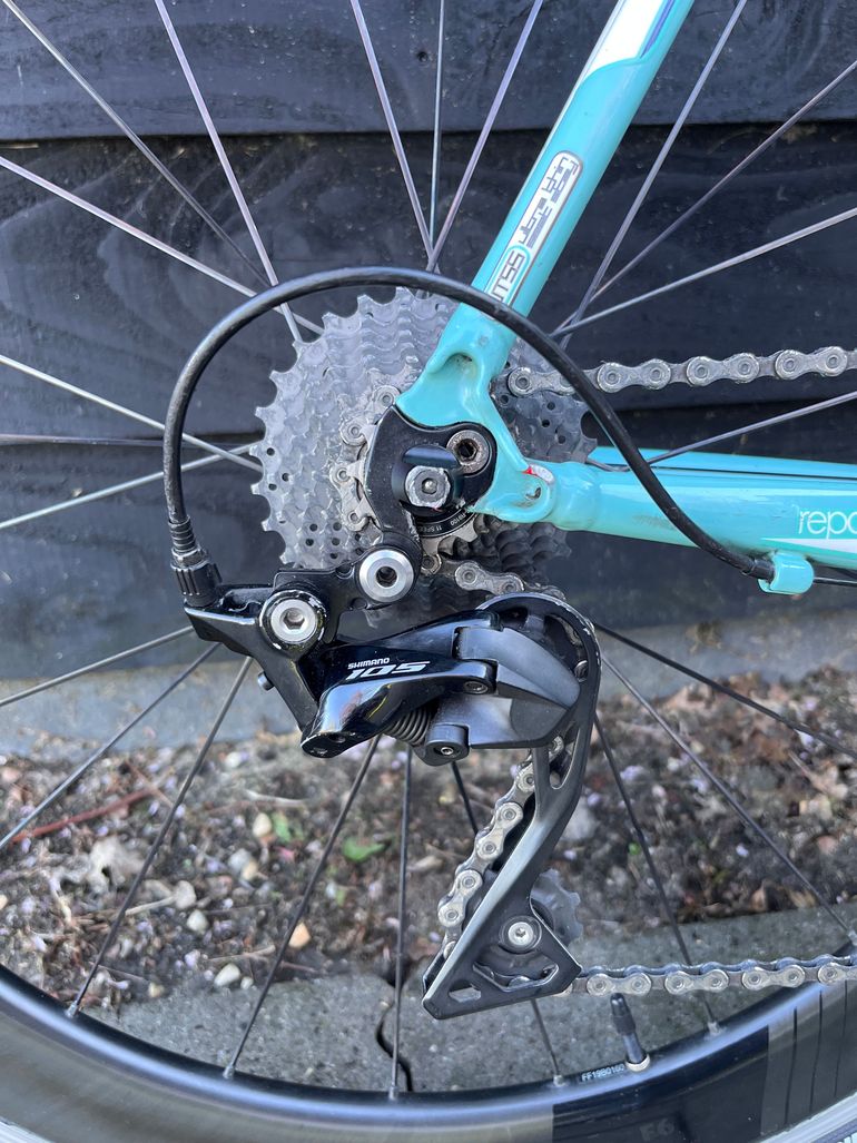 Used Bianchi Impulso 105 Vacansoleil DCM 2012 2012 Road & Gravel, Blau — image 8 of 11
