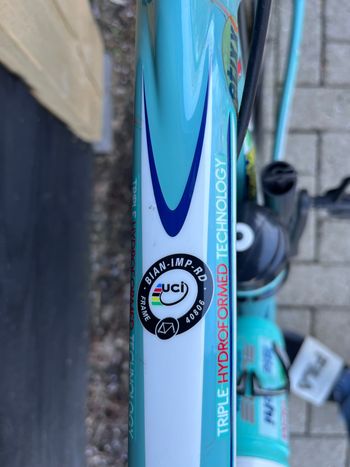 Used Bianchi Impulso 105 Vacansoleil DCM 2012 2012 Road & Gravel, Blau — image 10 of 11