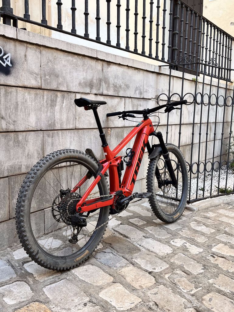 Used Trek Rail 9.8 GX AXS Gen 4 2023 2023 Mountainbike, Red, 29 — image 3 of 11
