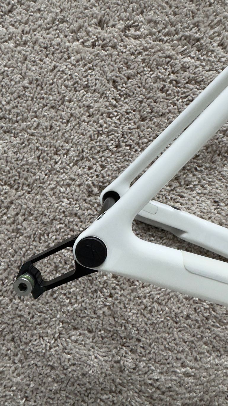 Used Canyon Ultimate CF 7 2026 Frameset 2026 Road & Gravel, White — image 3 of 21