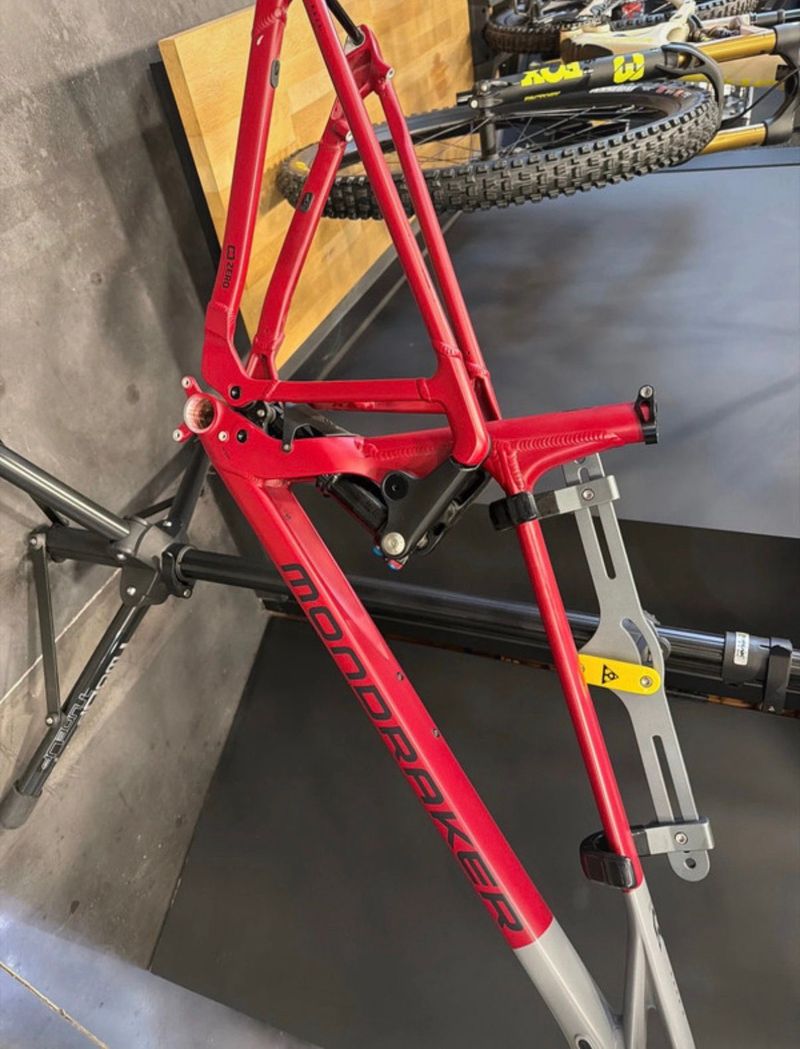 Used Mondraker RAZE R 2023 Frameset 2023 Mountainbike, Red, 29 — image 2 of 5