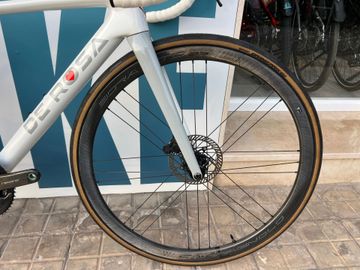 Used De Rosa Merak Campagnolo Super Record EPS 2021 Road & Gravel, White — image 9 of 10