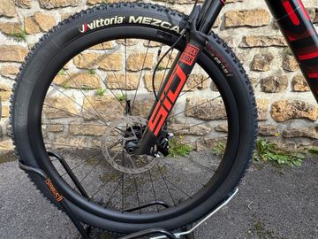 Used BMC Fourstroke 01 TWO 2024 2024 Mountainbike, Red, 29 — image 9 of 21