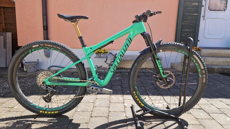 Specialized Epic World Cup Expert - SRAM GX AXS, RockShox Select+ 2024 2024 MTB de segunda mano