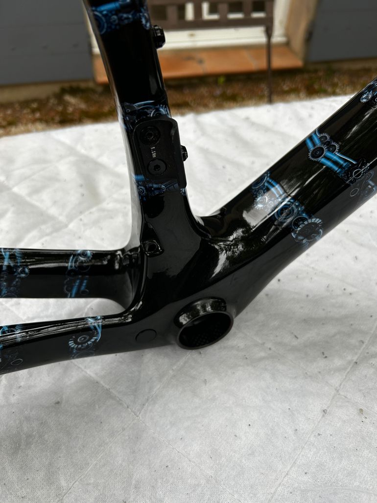 Used Lapierre Xelius SL 10.0 Symbiosis Edition 2024 Frameset 2024 Road & Gravel, Negro — image 6 of 11