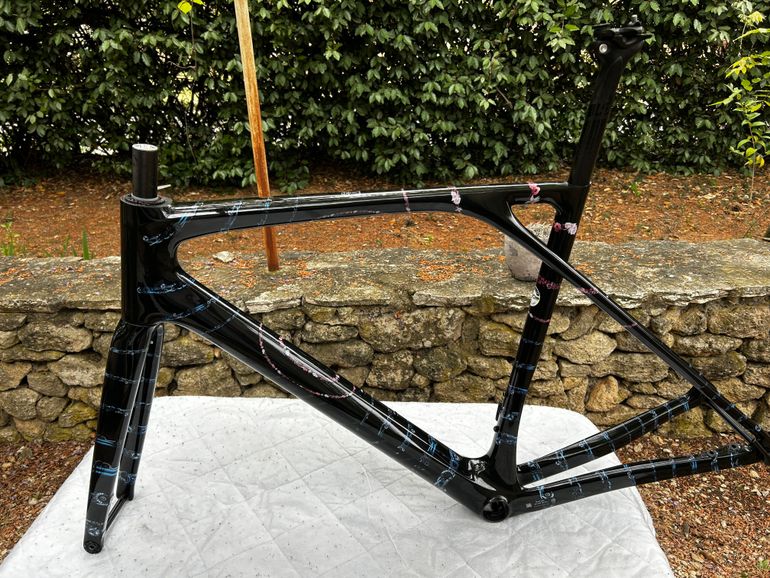 Used Lapierre Xelius SL 10.0 Symbiosis Edition 2024 Frameset 2024 Road & Gravel, Negro — image 2 of 11