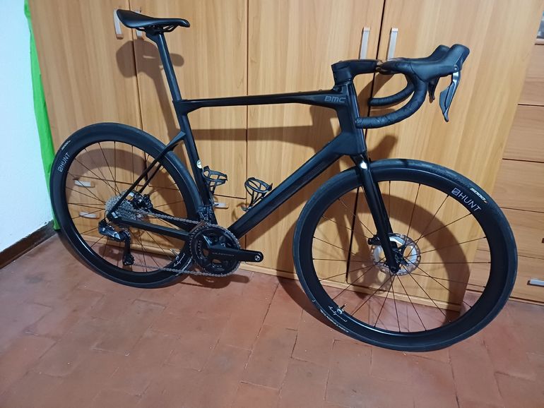 Used BMC Roadmachine THREE 2023 2023 Road & Gravel — image 1 of 6