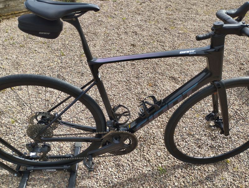 Używany Giant Defy Advanced Pro 0 2024 2024 Road & Gravel — zdjęcie 1 z 4