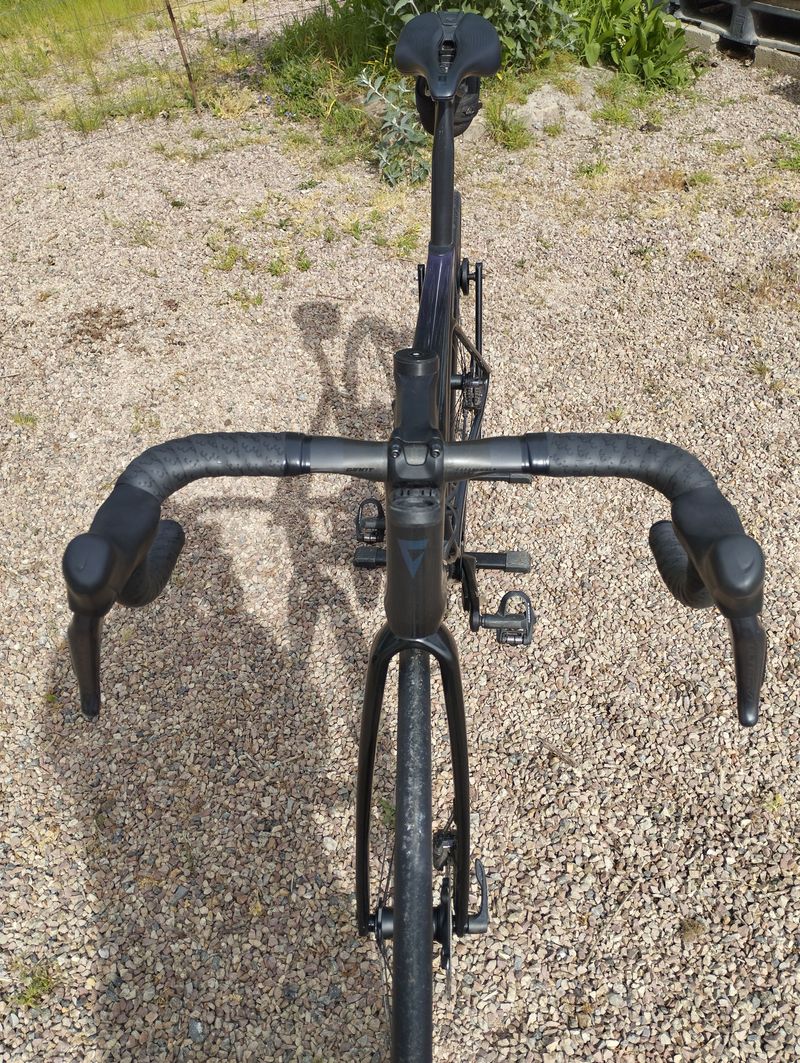 Używany Giant Defy Advanced Pro 0 2024 2024 Road & Gravel — zdjęcie 3 z 4