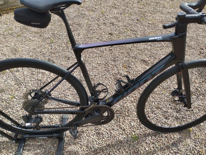 Używany Giant Defy Advanced Pro 0 2024 2024 Road & Gravel — zdjęcie 2 z 4
