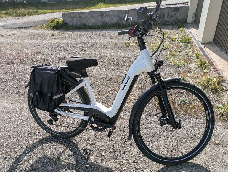 Used Pegasus Premio EVO 11 Lite Wave 2023 2023 Urban — image 1 of 11