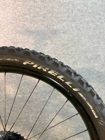 Brugt SEM MOTOBIKE VENOM 2022 Mountainbike — billede 11 af 13