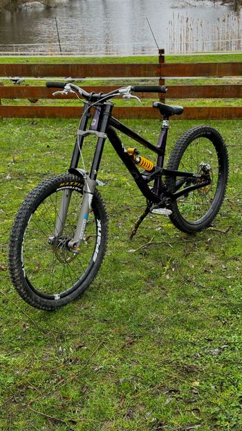Commencal, CLASH PARK EDITION 2022