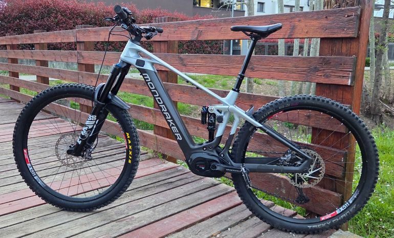 Used Mondraker Crafty Shimano Deore XT 2022 Mountainbike, Light Gray — image 2 of 8