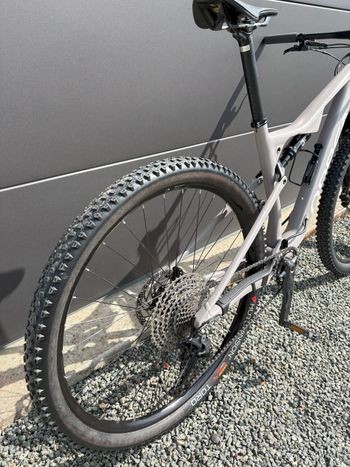 Used Orbea OIZ H30 21 2022 2022 Mountainbike, Light Gray, 29 — image 6 of 7