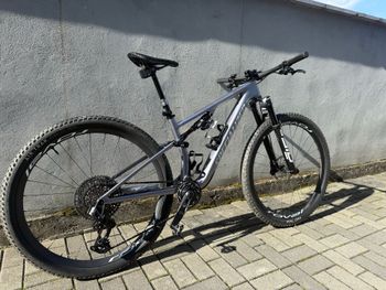 Specialized, Epic 8 Pro - SRAM X0 AXS, RockShox Ultimate Flight Attendant 2026