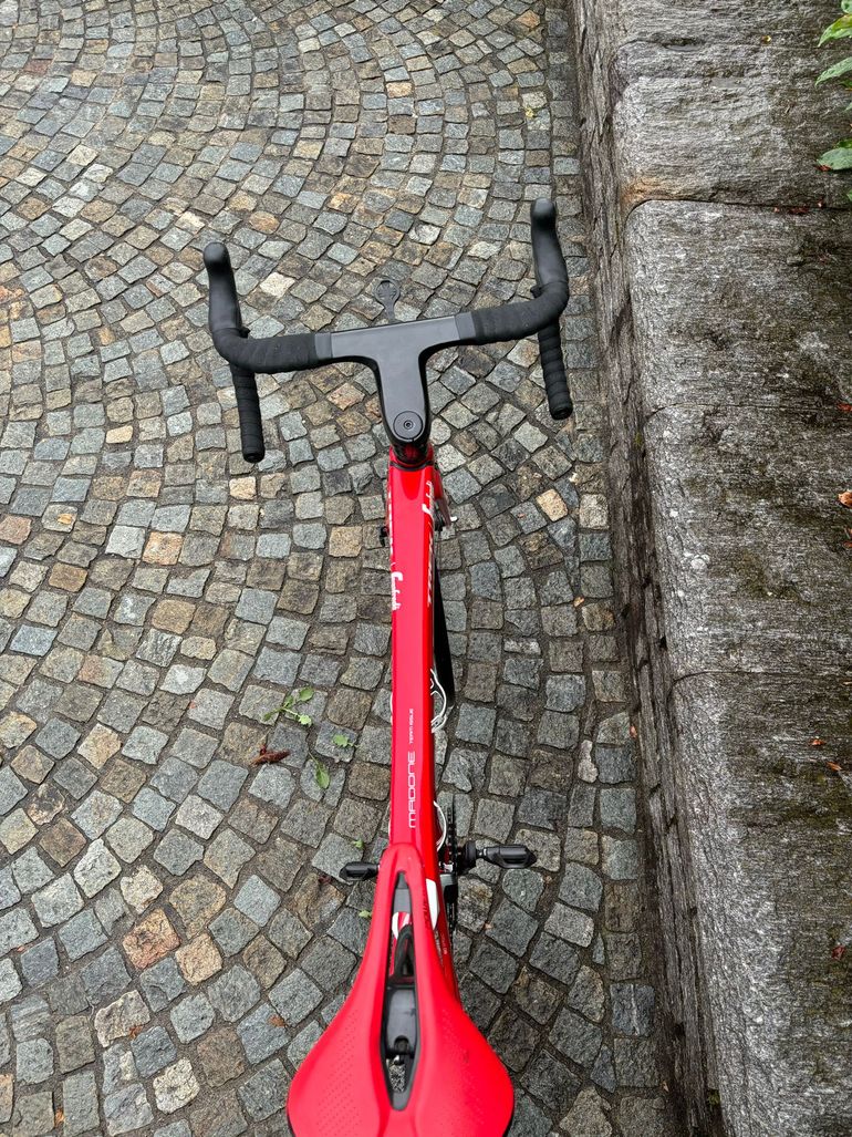 Used Trek Madone SLR 9 2019 2019 Road & Gravel, Rot — image 4 of 4