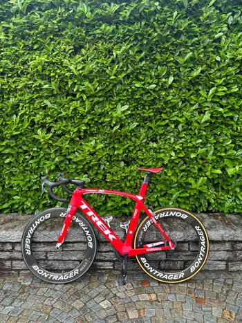 Used Trek Madone SLR 9 2019 2019 Road & Gravel, Rot — image 2 of 4