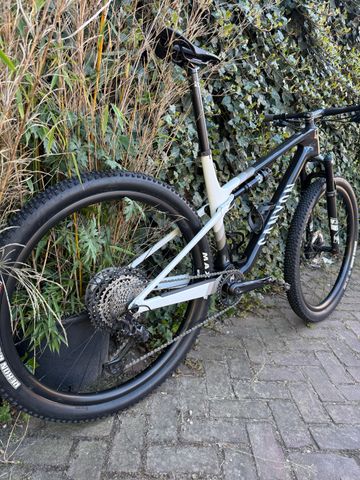 Brugt Canyon Lux CF 7 2023 2023 Mountainbike — billede 6 af 6