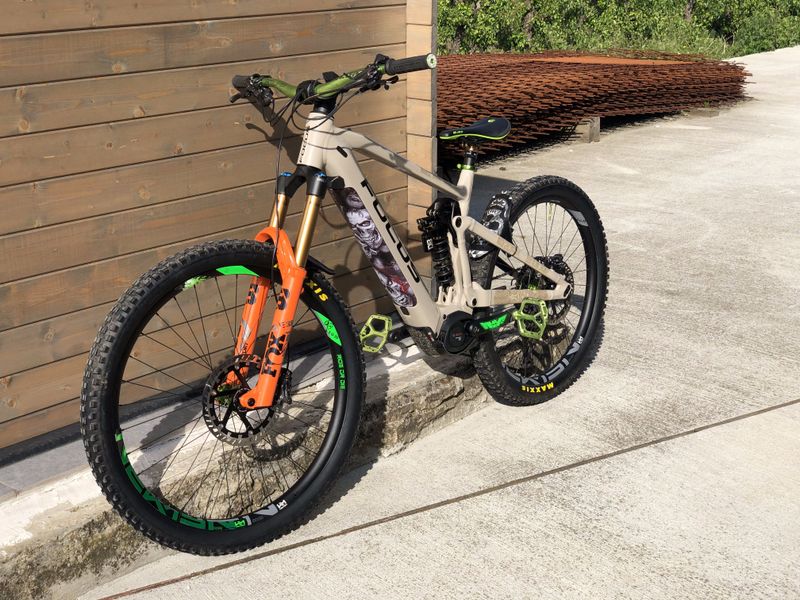 Used Focus SAM2 6.9 2021 2021 Mountainbike, Light Gray, 29 — image 1 of 4