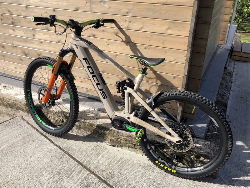 Used Focus SAM2 6.9 2021 2021 Mountainbike, Light Gray, 29 — image 3 of 4