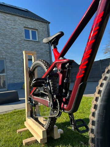 Used Canyon Strive SRAM NX Eagle 2019 Mountainbike, Red — image 9 of 11