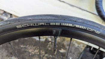 Used Canyon Ultimate CF SL 7 AXS 2024 2024 Road & Gravel, White — image 10 of 11