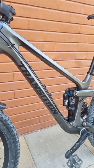 Used Transition Sentinel SRAM GX 2022 Mountainbike, Light Gray — image 6 of 7