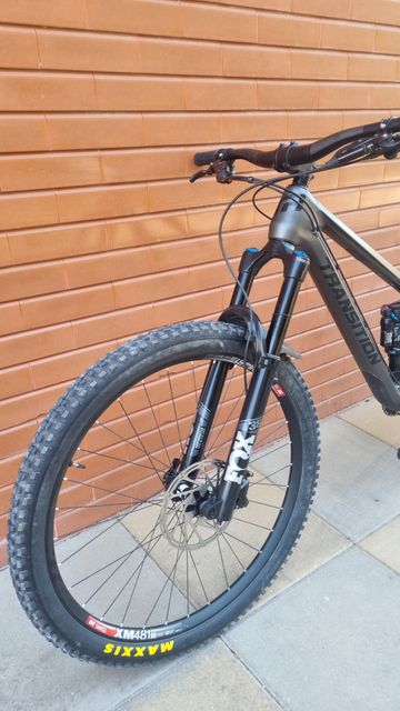 Used Transition Sentinel SRAM GX 2022 Mountainbike, Light Gray — image 7 of 7