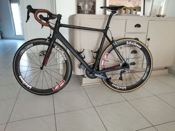 Used Canyon Ultimate CF SLX 8.0 2018 2018 Road & Gravel — image 2 of 7