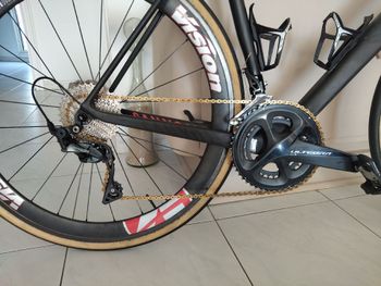 Used Canyon Ultimate CF SLX 8.0 2018 2018 Road & Gravel — image 3 of 7