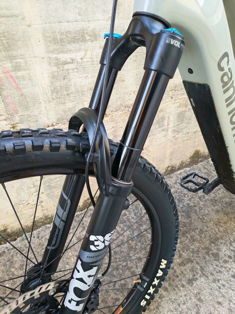 Used Cannondale Moterra Neo SL 2 2024 2024 Mountainbike, Light Gray, 29 — image 7 of 10