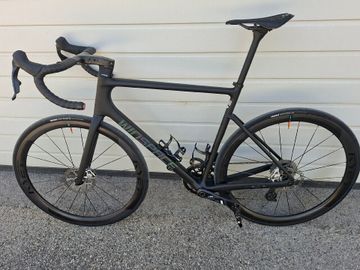 Used WINSPACE Custom SRAM Red eTap AXS 2025 Road & Gravel, Black — image 2 of 13