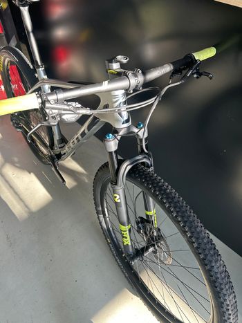 Used Scott Scale 920 2020 2020 Mountainbike, Light Gray, 29 — image 5 of 9