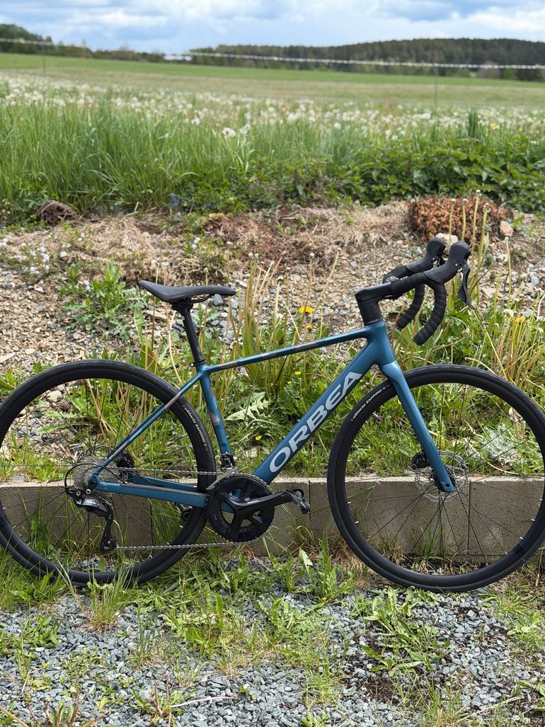 Used Orbea AVANT H30 2025 2025 Road & Gravel, Blue — image 1 of 12
