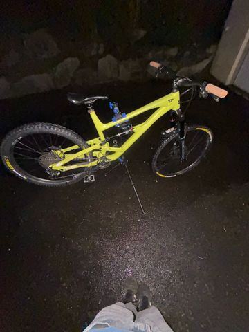 YT Custom SRAM SX Eagle 2023 Mountainbike d'occasion — image 2 sur 8