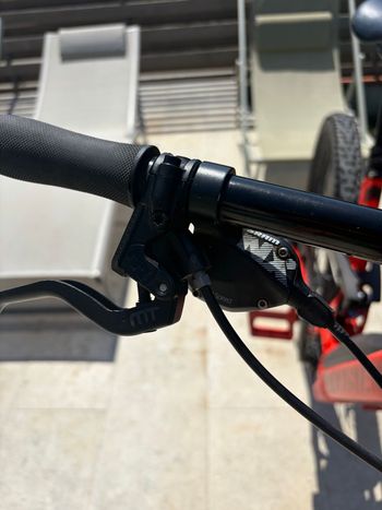 Used mustache Mustache Custom Other SRAM 2016 Mountainbike, Rojo — image 8 of 18