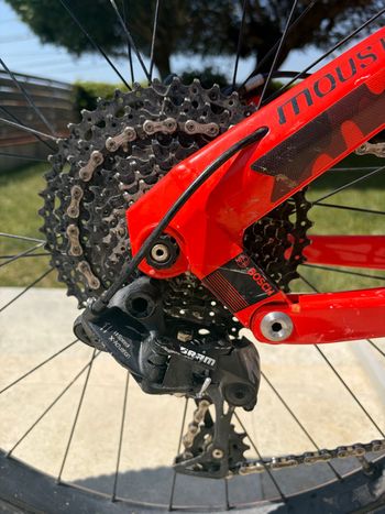 Used mustache Mustache Custom Other SRAM 2016 Mountainbike, Rojo — image 3 of 18