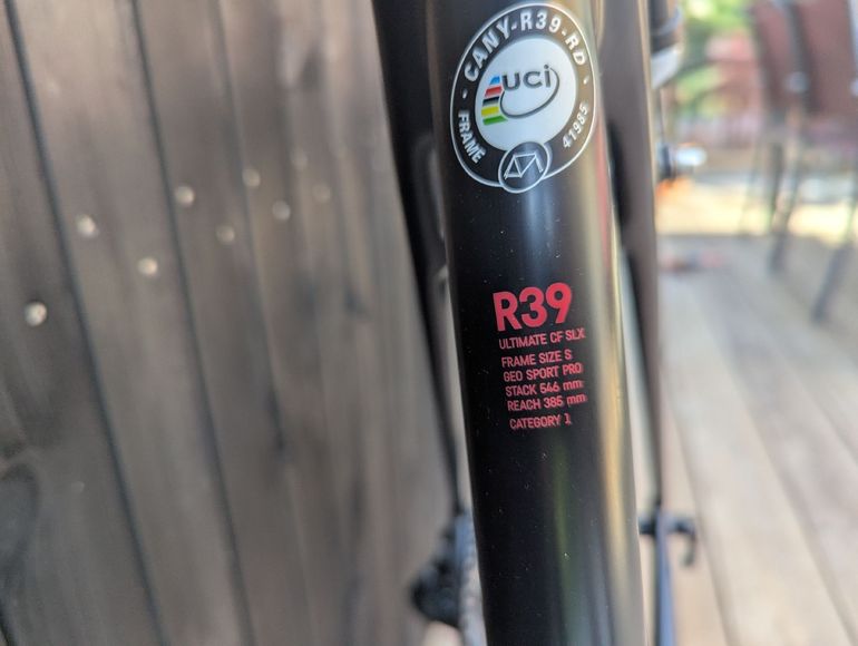 Used Canyon Canyon Ultimate CF SLX 2019 Road & Gravel, Black — image 23 of 26