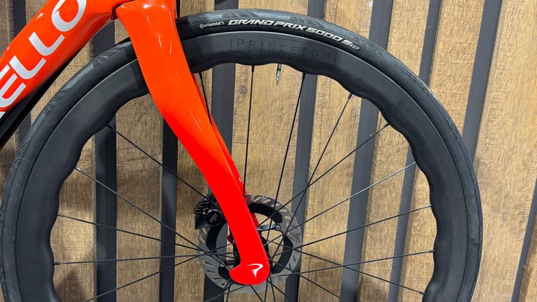 Used Pinarello DOGMA F DURA ACE Di2 2025 2025 Road & Gravel, Orange — image 8 of 16