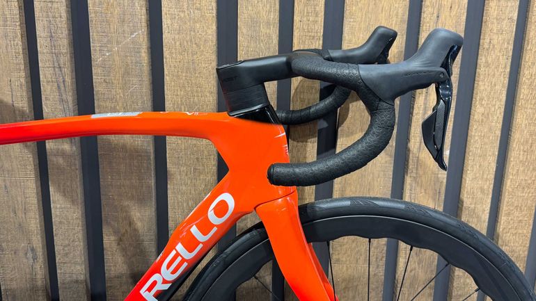 Used Pinarello DOGMA F DURA ACE Di2 2025 2025 Road & Gravel, Orange — image 6 of 16